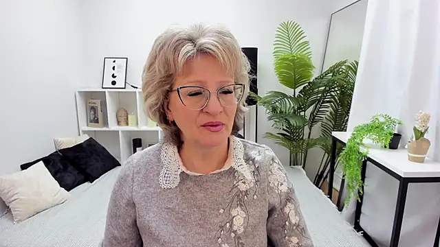 EvelynJoyful online show from 03-19-25, 05:30