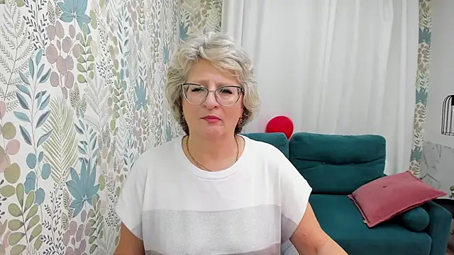 EvelynJoyful online show from 09-10-25, 06:35