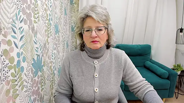 EvelynJoyful online show from 02-09-26, 05:11