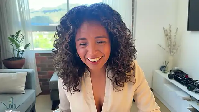 Snapshot of illaroom chatting on 01-23-25, 08:13 illaroom online show from 01-23-25, 08:13