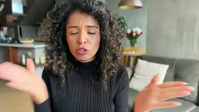 Snapshot of illaroom chatting on 02-19-25, 07:27 illaroom online show from 02-19-25, 07:27