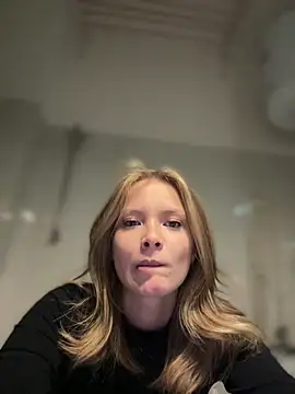 Snapshot of AnastasiaAniess chatting on 01-08-25, 04:00 AnastasiaAniess online show from 01-08-25, 04:00