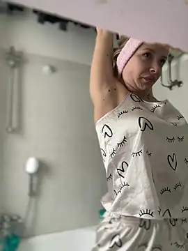 Snapshot of AnastasiaAniess chatting on 02-04-25, 09:49 AnastasiaAniess online show from 02-04-25, 09:49