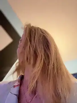 Snapshot of AnastasiaAniess chatting on 02-22-25, 09:37 AnastasiaAniess online show from 02-22-25, 09:37