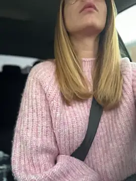 Snapshot of AnastasiaAniess chatting on 11-06-25, 06:25 AnastasiaAniess online show from 11-06-25, 06:25