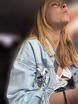 AnastasiaAniess online show from 04-21-26, 10:21