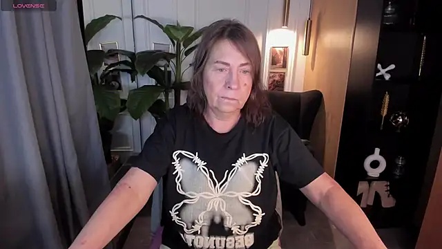 LindaPassionate online show from 07-24-26, 05:16