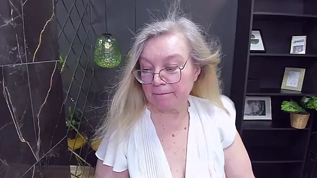 NataliMellow online show from 01-18-25, 07:37