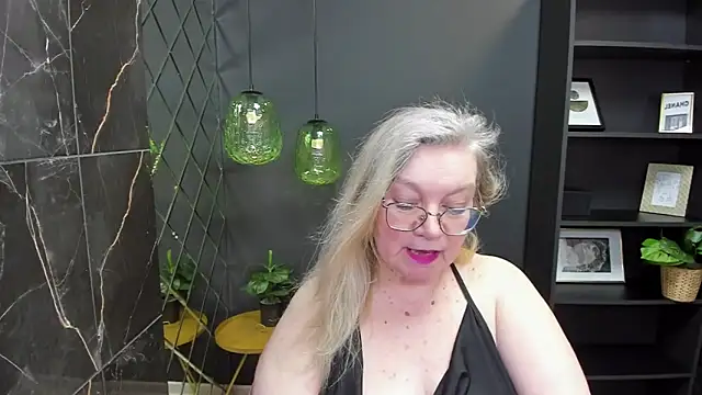 NataliMellow online show from 01-19-25, 04:57