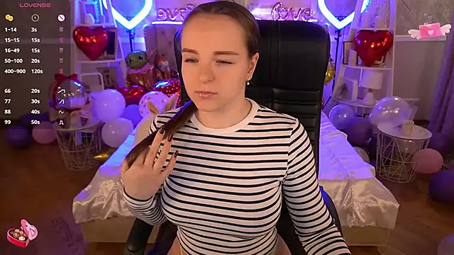 FoxyShy online show from 02-13-25, 12:54