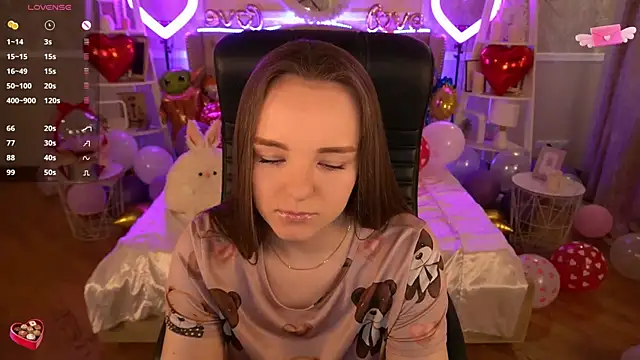 FoxyShy online show from 02-14-25, 12:36