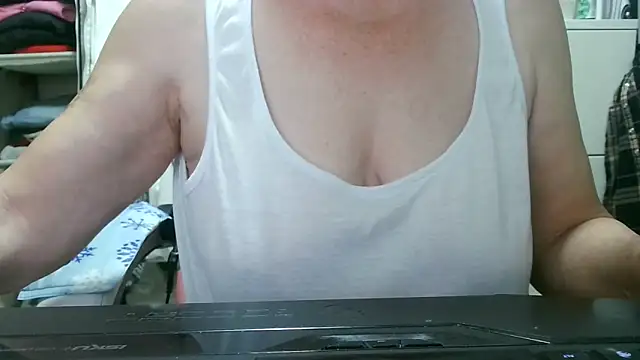 heidi60 online show from 10-09-25, 09:40