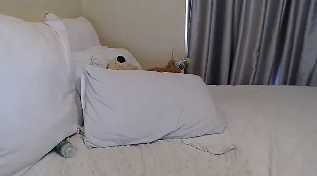 Snapshot of Stonefruit76 chatting on 02-19-25, 01:50 Stonefruit76 online show from 02-19-25, 01:50