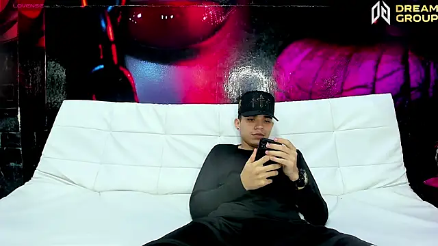 AmazingPartys online show from 04-21-26, 02:51