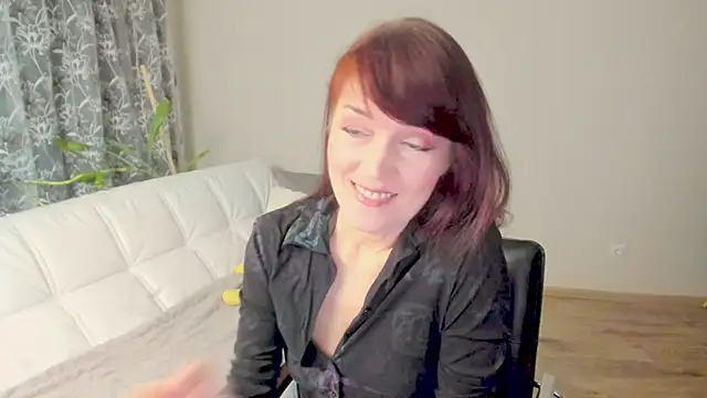 Snapshot of Fritha chatting on 03-22-25, 09:31 Fritha online show from 03-22-25, 09:31