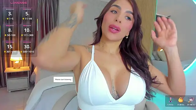 Snapshot of Sarah_Stone_ chatting on 11-09-25, 12:25 Sarah Stone online show from 11-09-25, 12:25