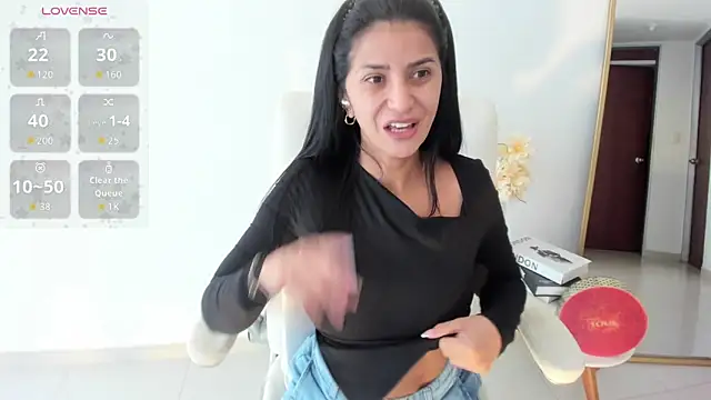 renata t  online show from 04-17-26, 04:54