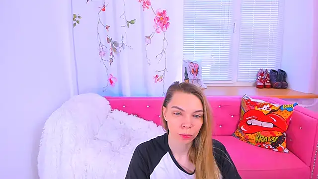 Snapshot of The_Deep_Passion chatting on 03-01-25, 08:13 The Deep Passion online show from 03-01-25, 08:13