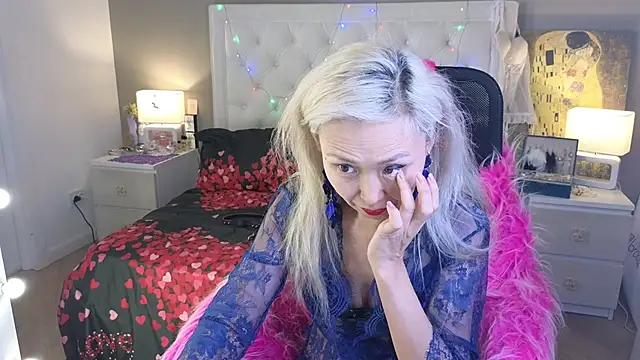 RoxalanaStar online show from 02-25-26, 11:14