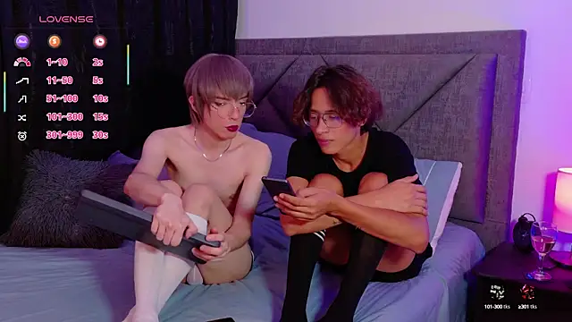 Snapshot of david_blue1 chatting on 10-05-25, 03:49 david blue1 online show from 10-05-25, 03:49