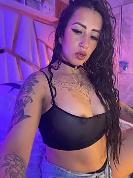 Tattooed spittingdoll online show from 06-10-26, 11:31