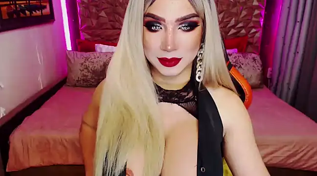 Snapshot of HugeCockDominantXxX chatting on 12-23-24, 03:33 HugeCockDominantXxX online show from 12-23-24, 03:33