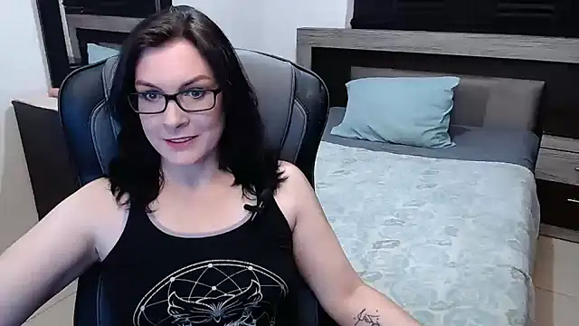 DesreRose online show from 01-21-25, 12:04