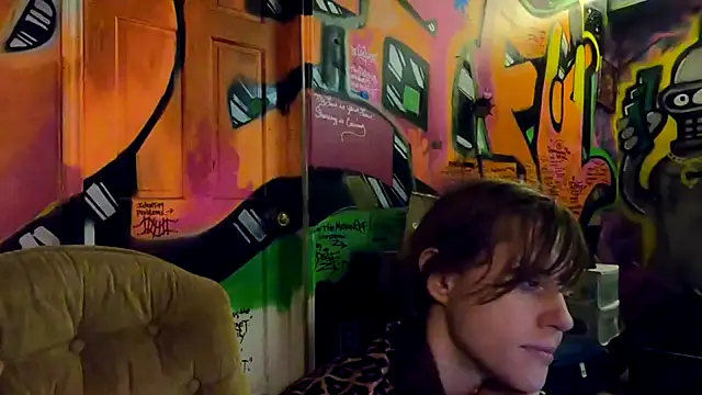 TheDaisyChaos online show from 02-17-25, 05:04