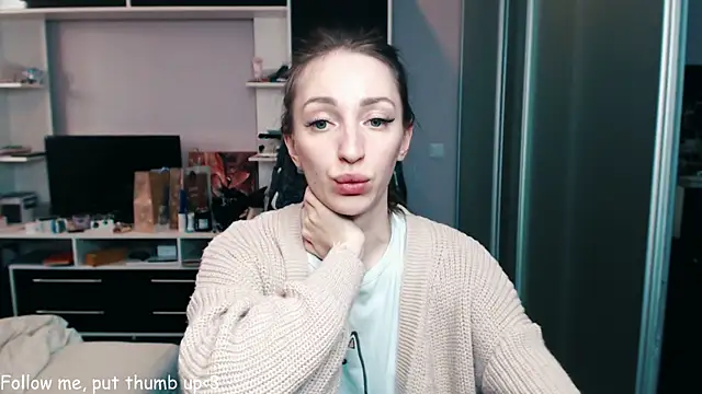 Snapshot of Natalimeowks chatting on 02-16-25, 02:10 Natalimeowks online show from 02-16-25, 02:10