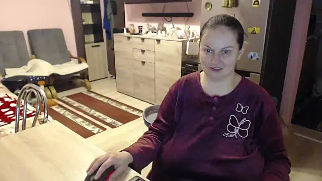 Snapshot of BustyLadyAlma chatting on 01-26-25, 05:34 BustyLadyAlma online show from 01-26-25, 05:34