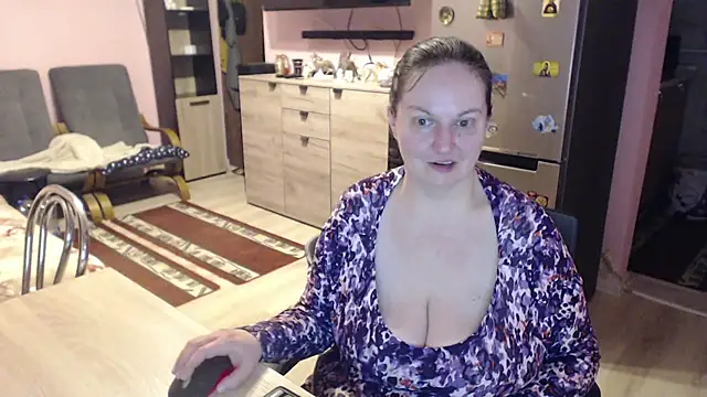 Snapshot of BustyLadyAlma chatting on 03-21-25, 05:21 BustyLadyAlma online show from 03-21-25, 05:21