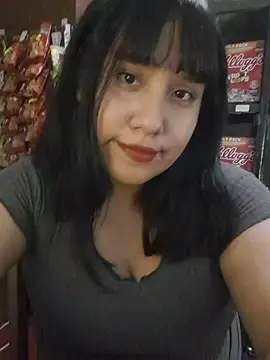 Snapshot of Kalani_Engel chatting on 06-08-26, 02:34 Kalani Engel online show from 06-08-26, 02:34