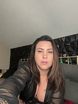 Snapshot of FeliciaHardy_ chatting on 12-18-24, 06:43 FeliciaHardy  online show from 12-18-24, 06:43