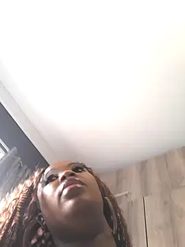 SWEETDOLLY29XX online show from 02-13-25, 07:13