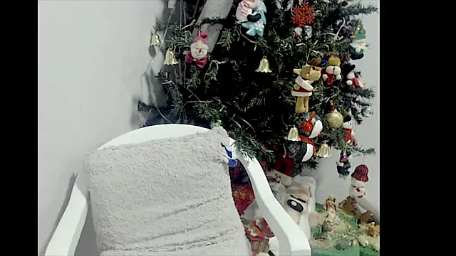 lizztaylor535 online show from 12-13-24, 03:21