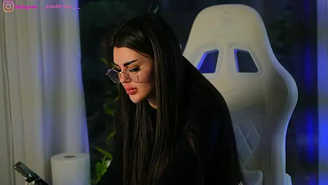 perfectt33n online show from 12-21-24, 09:33