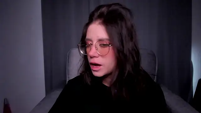 Snapshot of HazelKush chatting on 02-06-26, 09:18 HazelKush online show from 02-06-26, 09:18