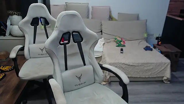 Sunny-Girl1 online show from 03-01-26, 07:05