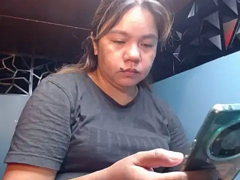 Snapshot of ambersmile chatting on 10-06-25, 07:55 ambersmile online show from 10-06-25, 07:55