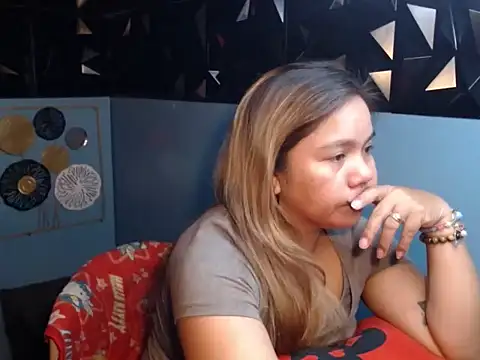 Snapshot of ambersmile chatting on 10-08-25, 10:02 ambersmile online show from 10-08-25, 10:02