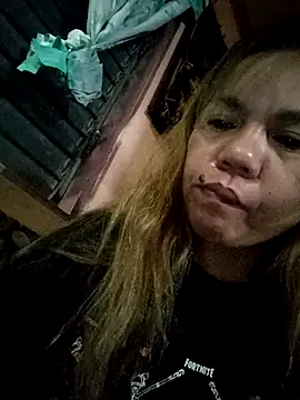 Snapshot of ambersmile chatting on 10-16-25, 08:21 ambersmile online show from 10-16-25, 08:21