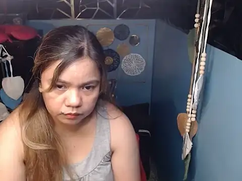 Snapshot of ambersmile chatting on 10-24-25, 11:45 ambersmile online show from 10-24-25, 11:45