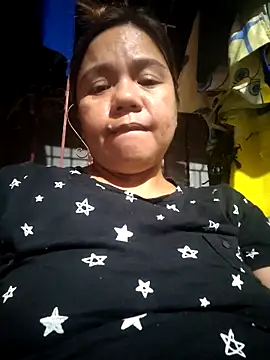 Snapshot of ambersmile chatting on 11-12-25, 12:05 ambersmile online show from 11-12-25, 12:05