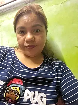 Snapshot of ambersmile chatting on 11-24-25, 02:00 ambersmile online show from 11-24-25, 02:00