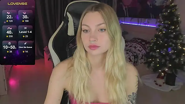 Snapshot of BiMolly chatting on 01-07-25, 03:14 BiMolly online show from 01-07-25, 03:14