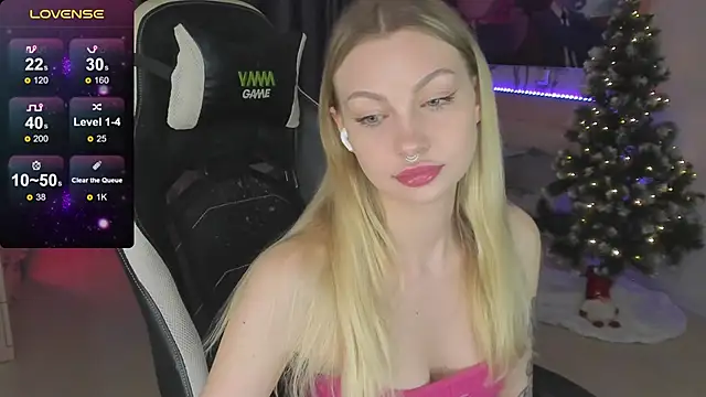 Snapshot of BiMolly chatting on 01-31-25, 09:37 BiMolly online show from 01-31-25, 09:37