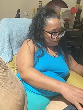 PichyPrettyPussy online show from 11-04-25, 01:21