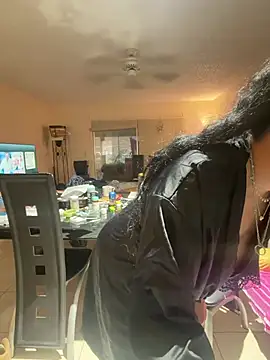 Snapshot of PichyPrettyPussy chatting on 04-01-26, 02:47 PichyPrettyPussy online show from 04-01-26, 02:47