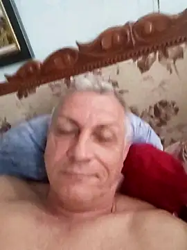  lady red  online show from 04-01-26, 05:19