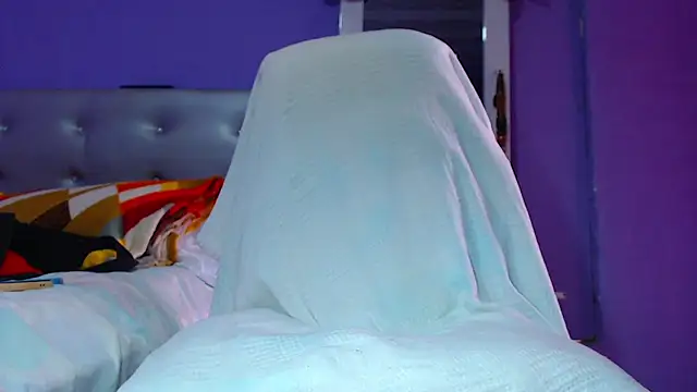 Snapshot of laurensbigcockblack chatting on 10-09-25, 05:11 laurensbigcockblack online show from 10-09-25, 05:11